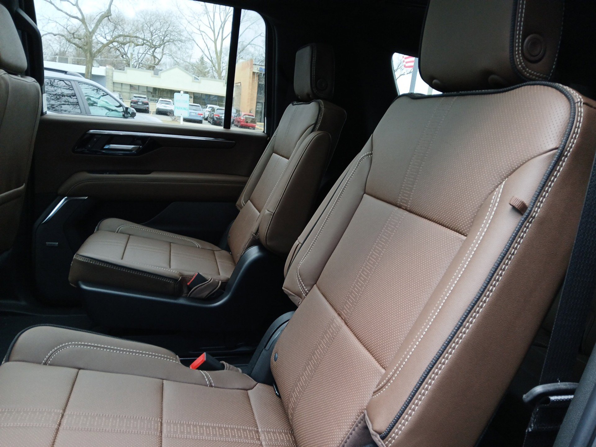 New 2026 Chevrolet Suburban High Country image 24