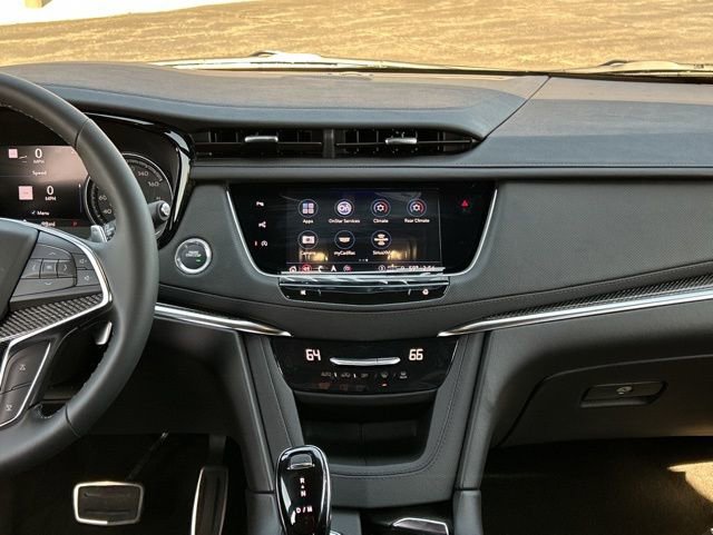 New 2026 Cadillac XT5 Sportv w/ LPO, Onyx Lite Package image 18