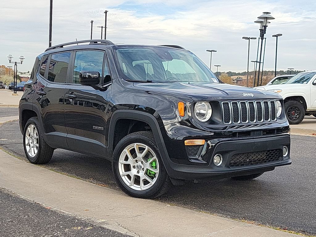 Used 2020 Jeep Renegade Latitude w/ Cold Weather Group image 2