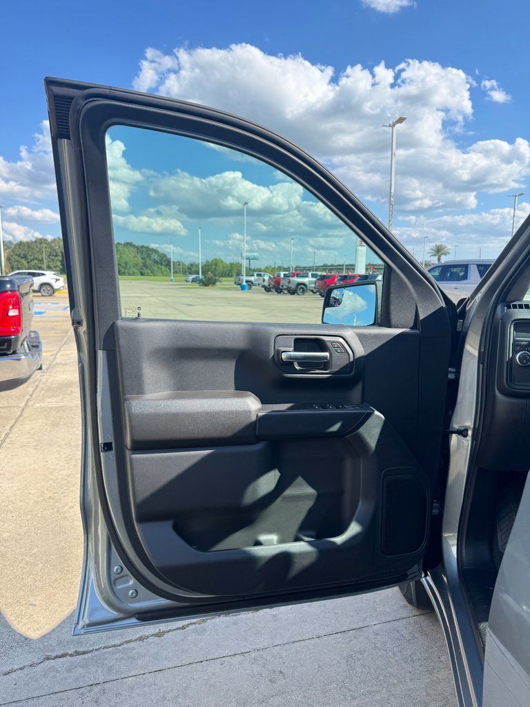 New 2026 GMC Sierra 1500 Pro w/ Pro Value Package image 9