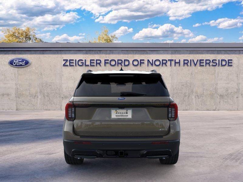 New 2026 Ford Explorer ST-Line w/ ST-Line Street Pack AWD/4WD image 5