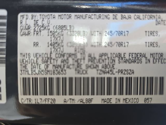 Used 2025 Toyota Tacoma SR5 image 33