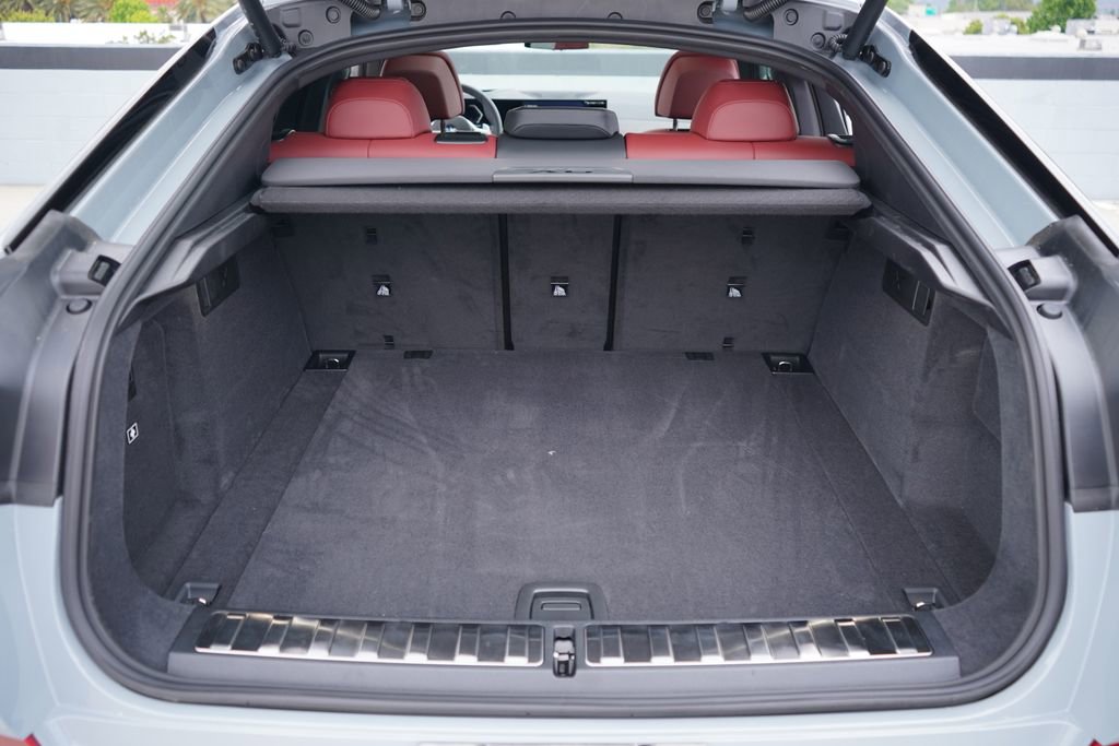 New 2026 BMW X6 xDrive40i w/ Climate Comfort Package image 19