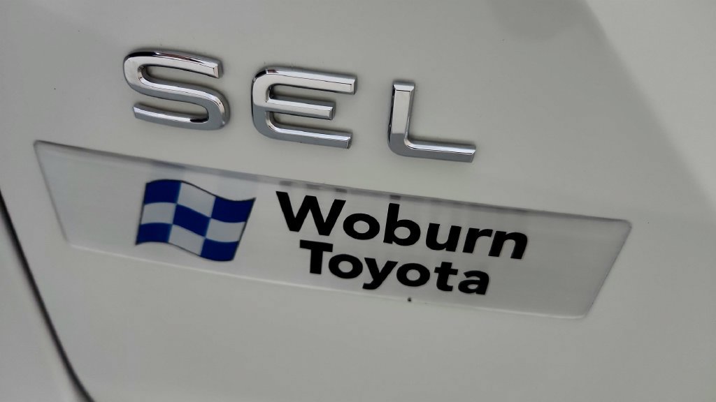 Used 2024 Volkswagen Atlas SEL AWD/4WD image 13
