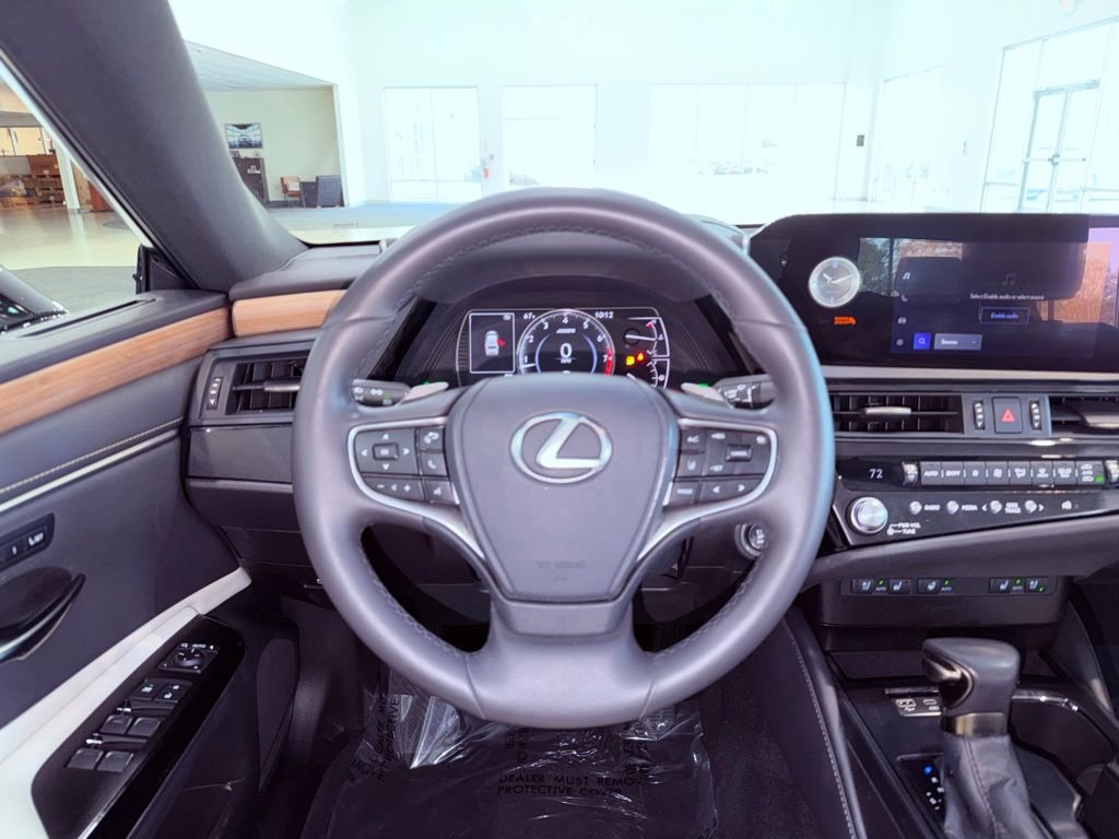 Certified 2024 Lexus ES 350 w/ Premium Package image 17