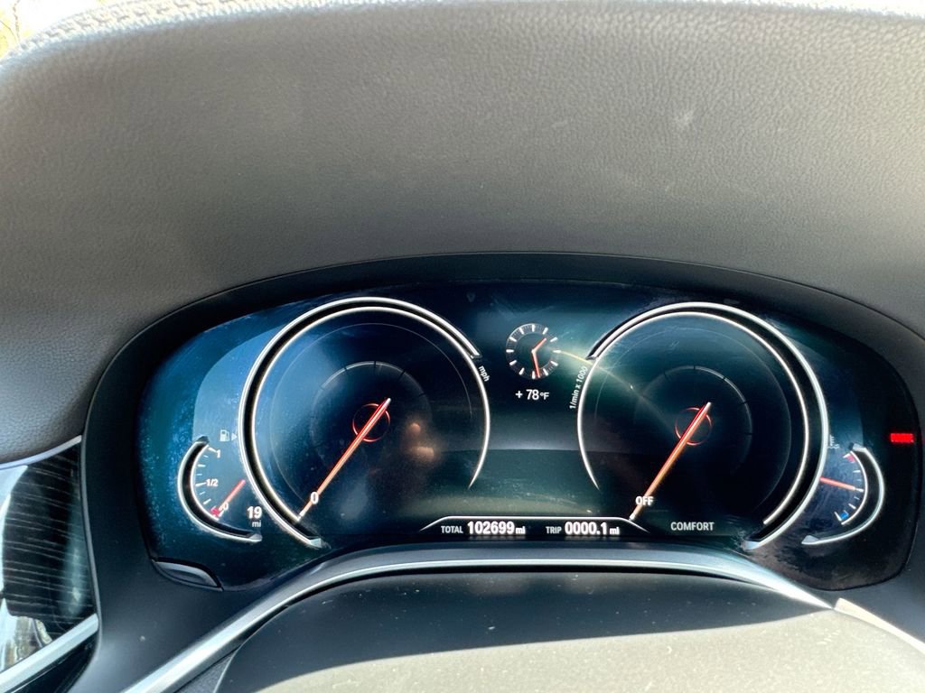 Used 2019 BMW 740i w/ M Sport Package image 21