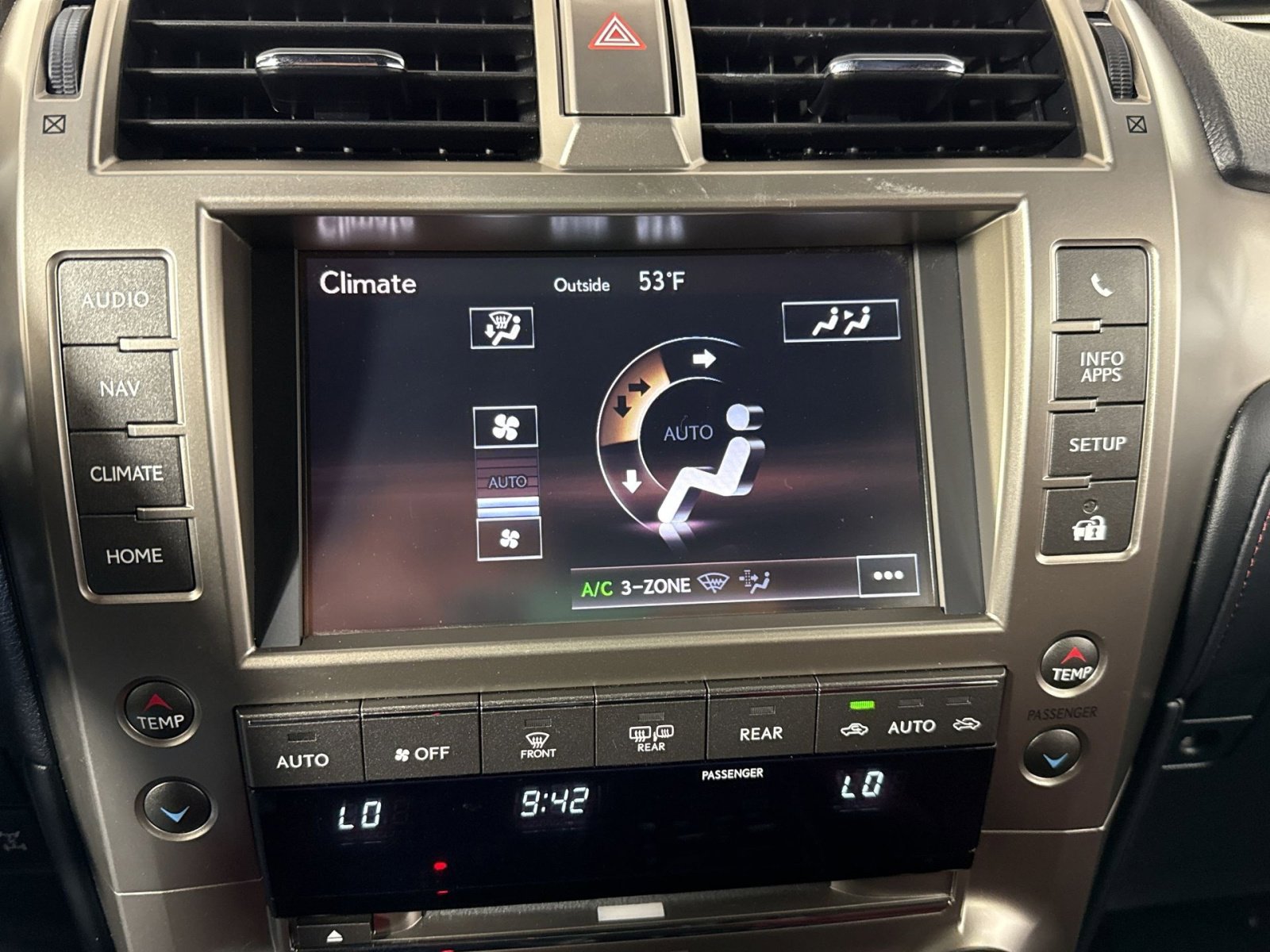 Used 2021 Lexus GX 460 Premium w/ Premium Package image 21