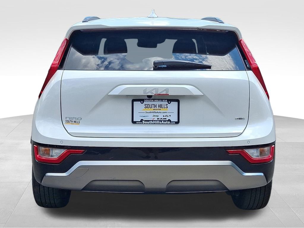 New 2025 Kia Niro EX Touring image 7