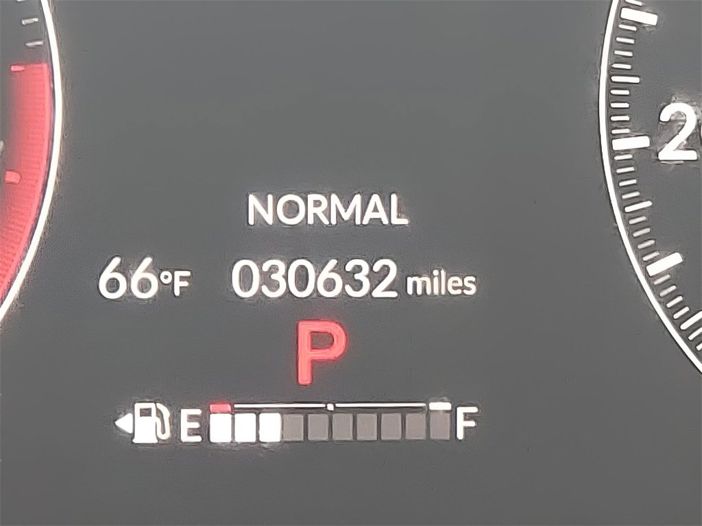 Used 2025 Honda Pilot EX-L image 32