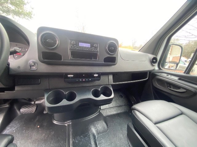 Used 2022 Mercedes-Benz Sprinter 2500 image 16