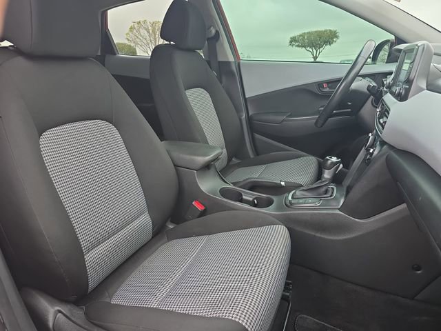 Used 2021 Hyundai Kona SEL w/ Cargo Package image 10