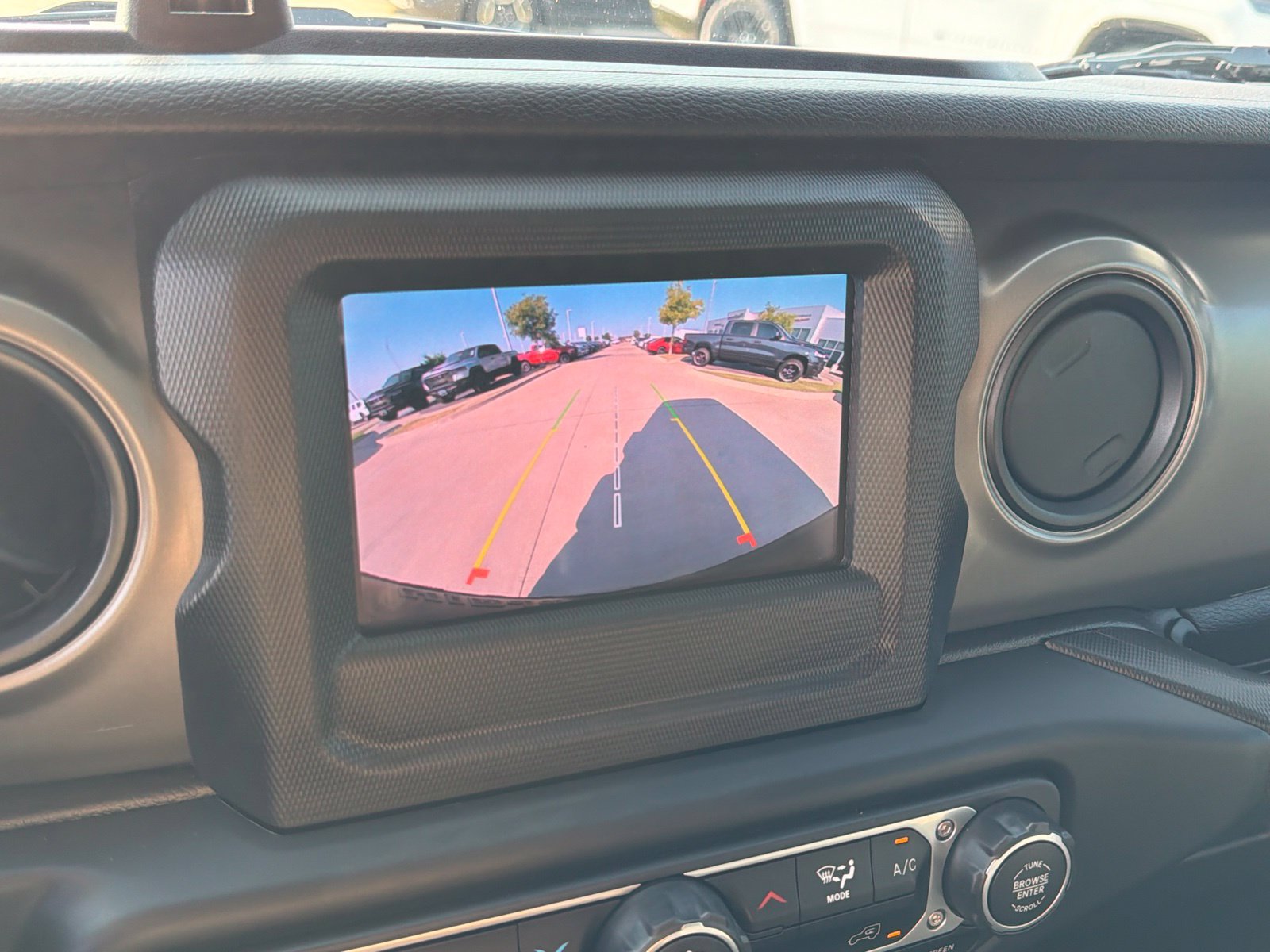 Used 2022 Jeep Wrangler Unlimited Sport AWD/4WD image 22