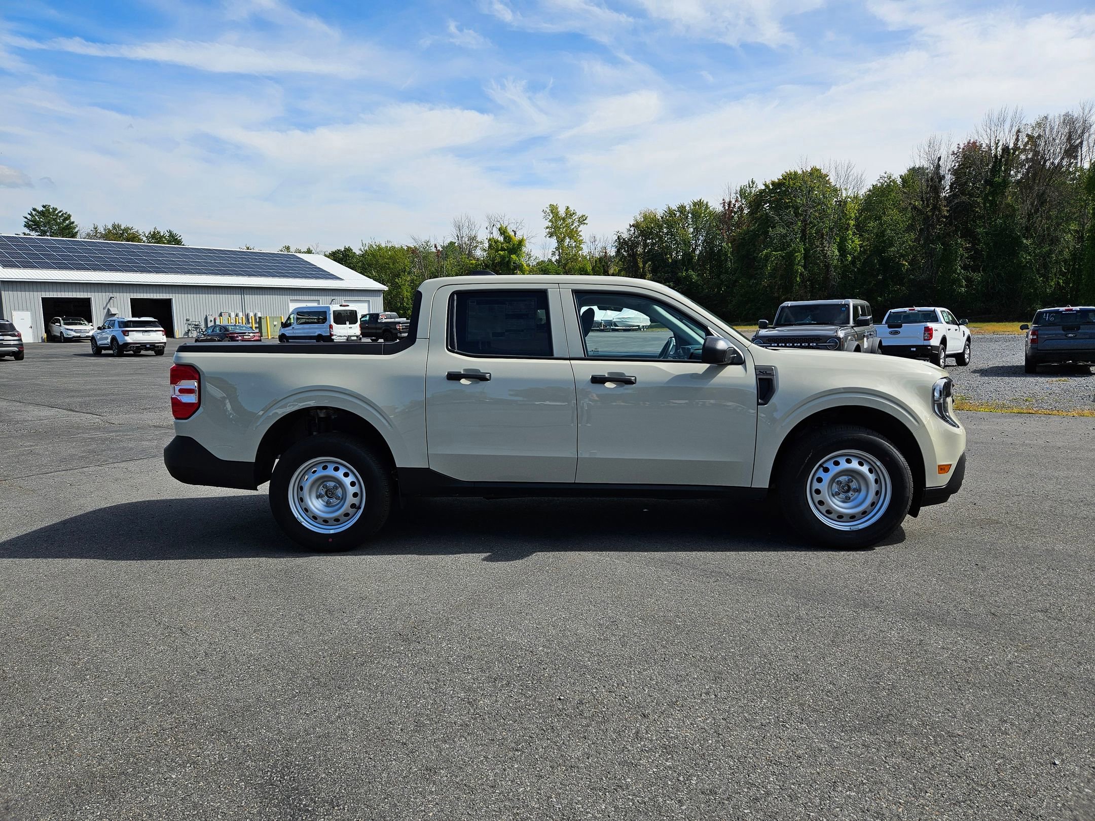 New 2025 Ford Maverick XL w/ Equipment Group 102A image 9