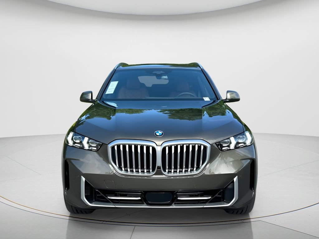 Certified 2026 BMW X5 xDrive40i AWD/4WD image 2