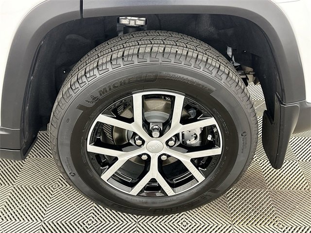 Used 2025 Jeep Grand Cherokee Limited w/ Luxury Tech Group II image 21