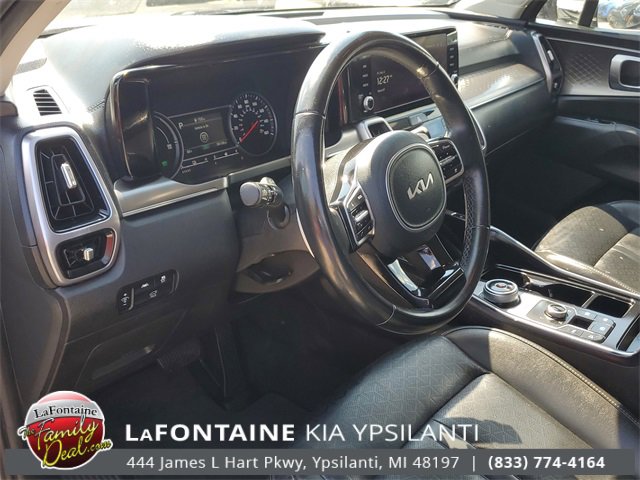 Used 2023 Kia Sorento EX image 10