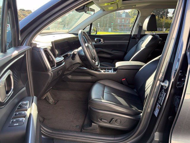 Used 2024 Kia Sorento S w/ Panoramic Sunroof Package AWD/4WD image 13