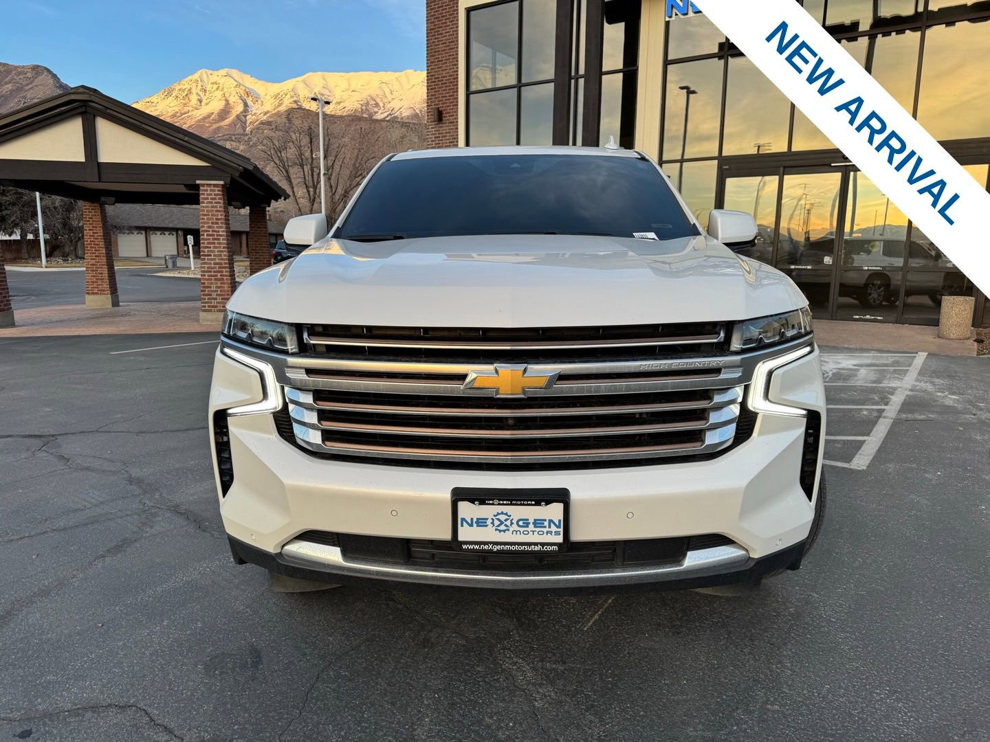 Used 2023 Chevrolet Tahoe High Country w/ LPO, Illumination Package image 2