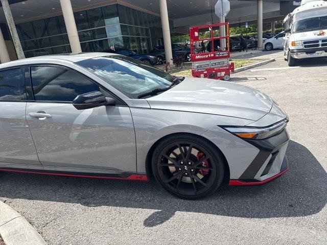 Used 2025 Hyundai Elantra N image 4