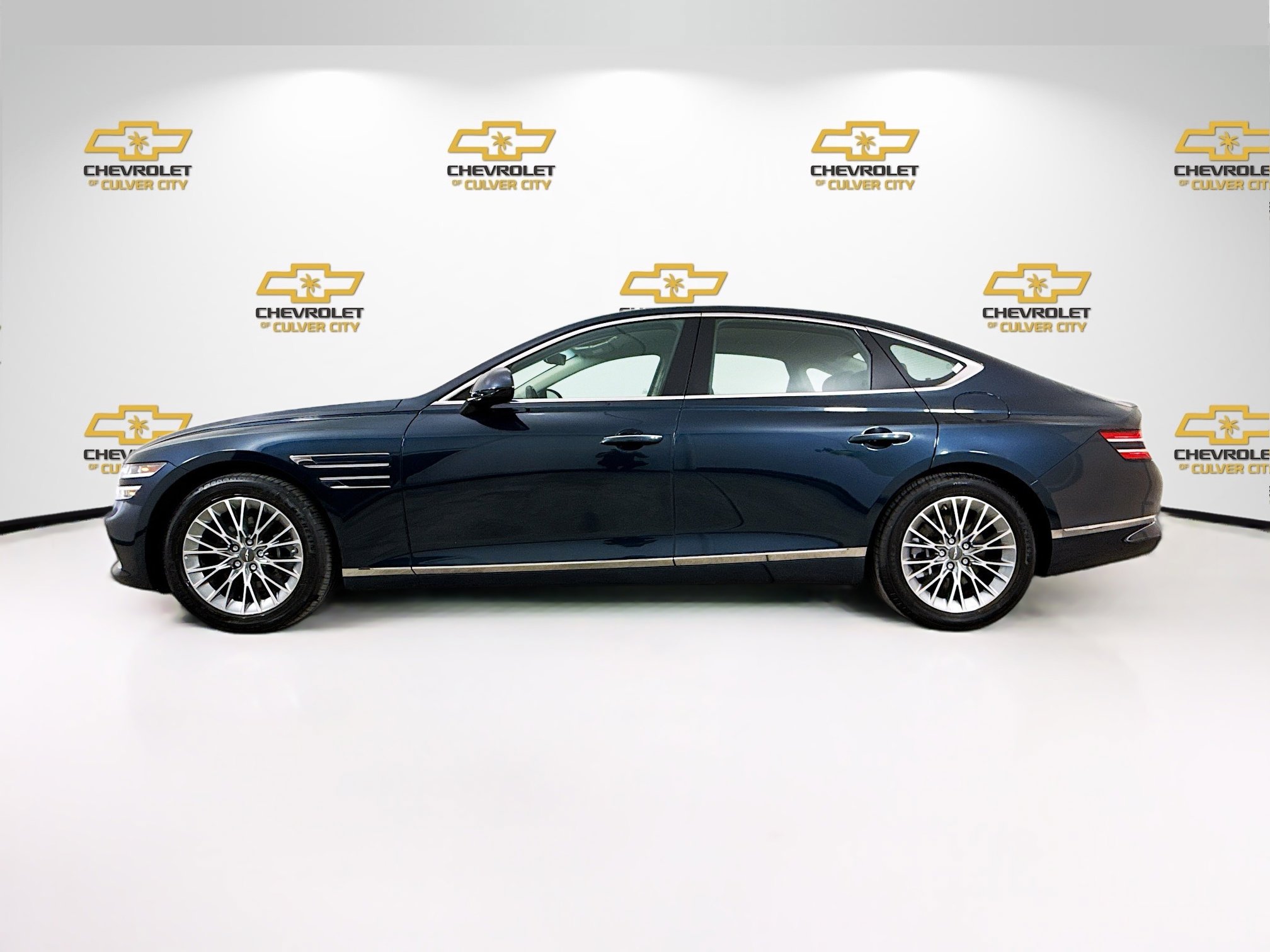 Used 2023 Genesis G80 2.5T image 4