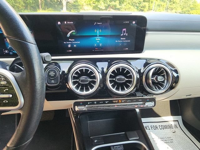 Used 2022 Mercedes-Benz CLA 250 image 23