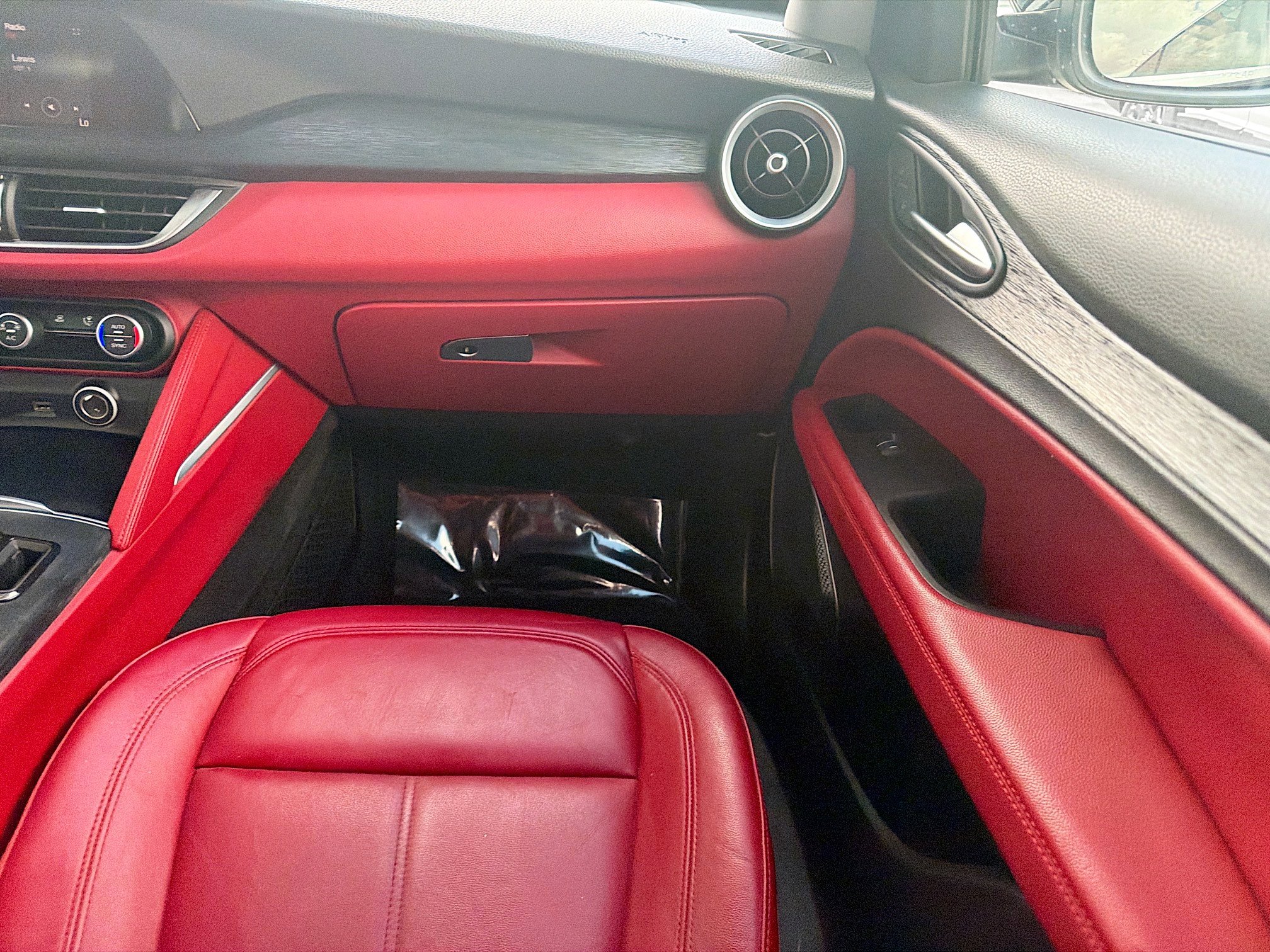 Used 2020 Alfa Romeo Stelvio Base image 19