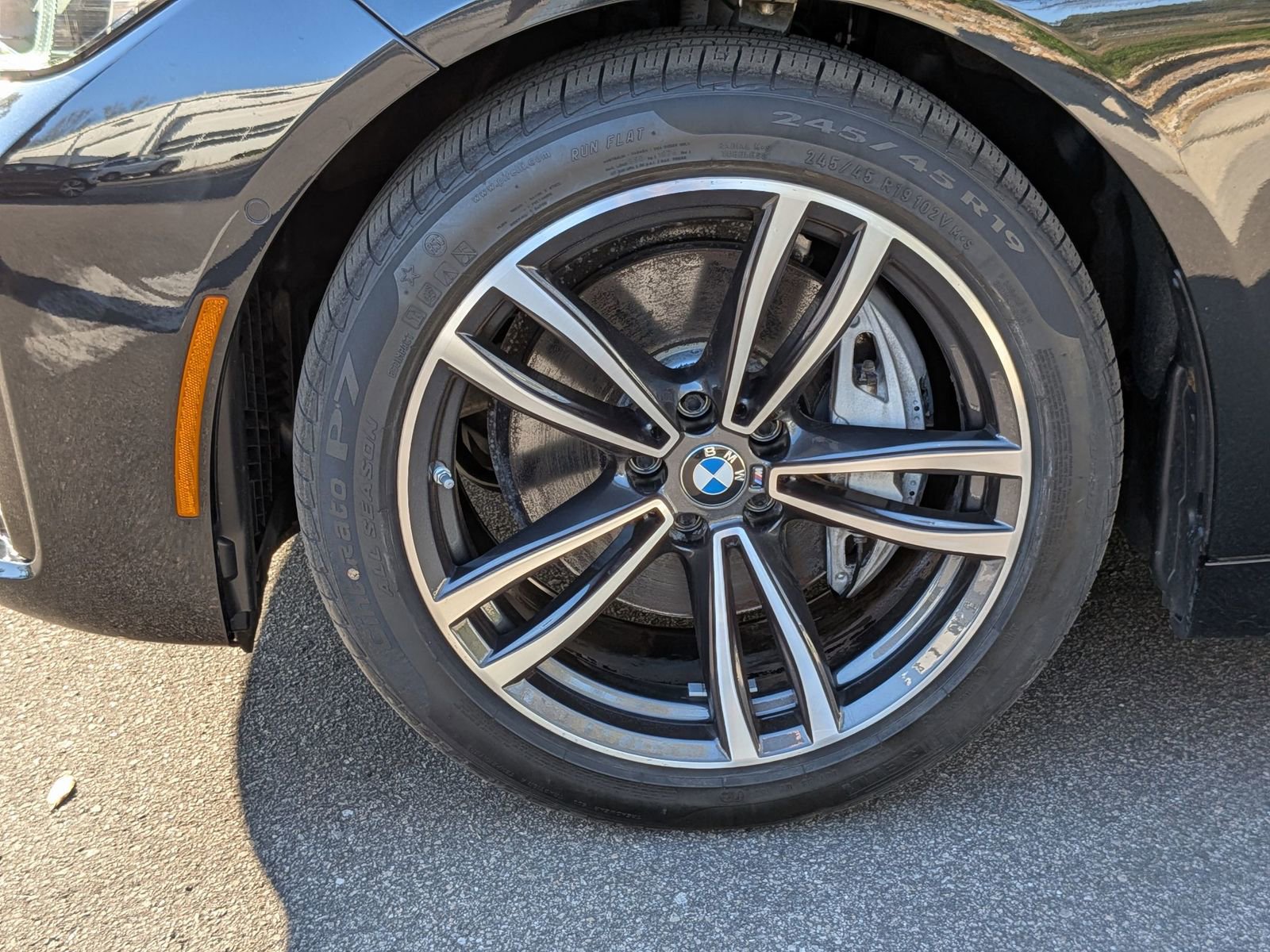 Used 2022 BMW 740i xDrive w/ M Sport Package image 10