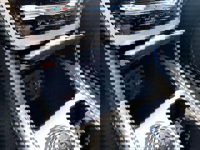 Used 2024 Ford Explorer XLT w/ Equipment Group 202A AWD/4WD image 27