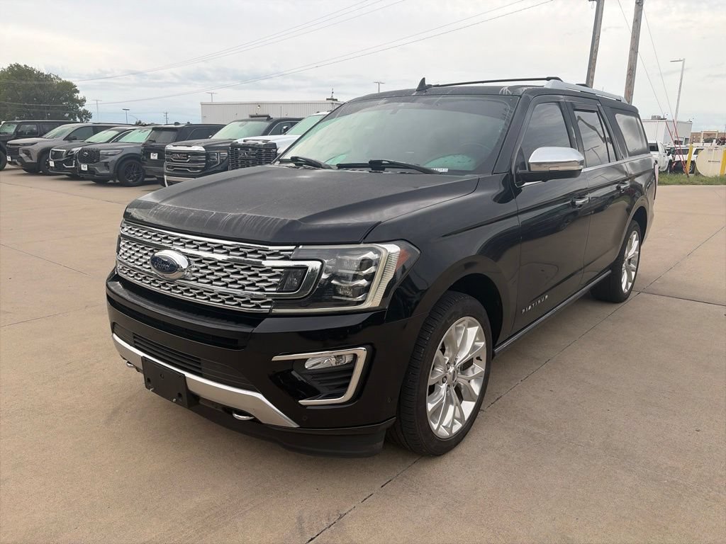 Used 2018 Ford Expedition Max Platinum AWD/4WD image 2