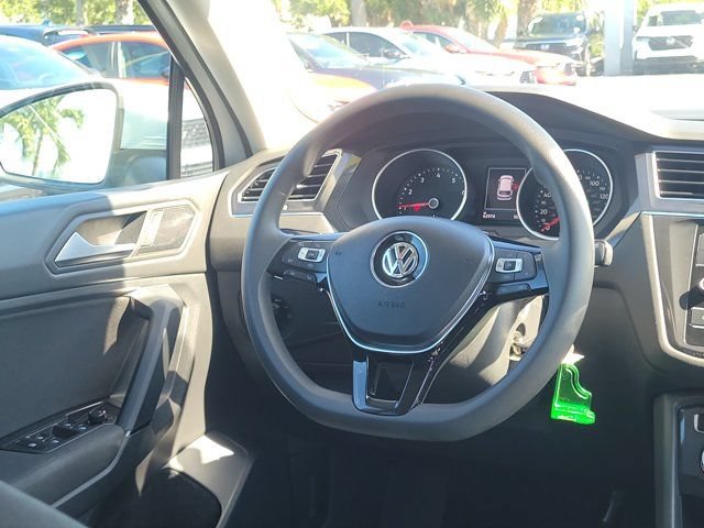 Used 2019 Volkswagen Tiguan S w/ Driver Assistance Package AWD/4WD image 3