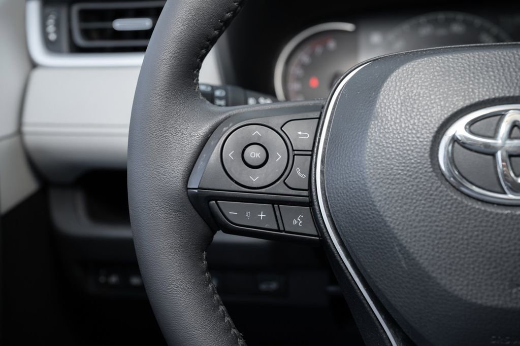 Used 2023 Toyota RAV4 XLE Premium AWD/4WD image 24