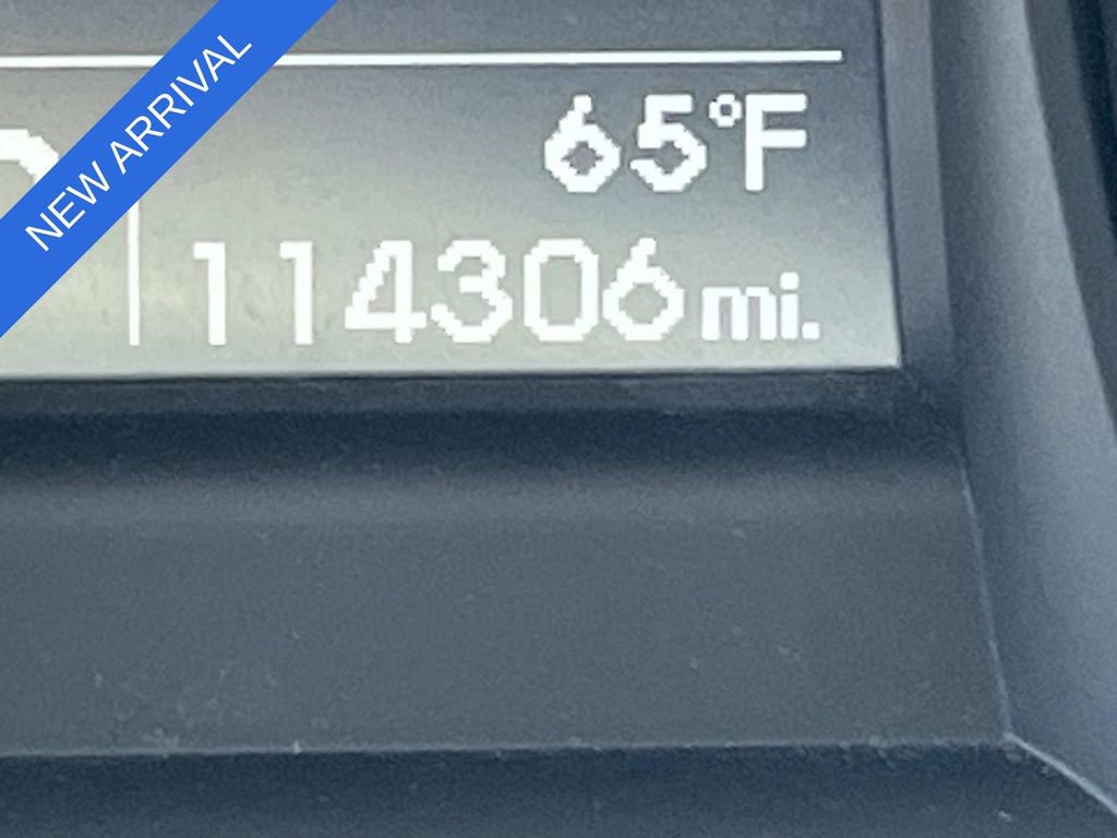 Used 2015 Hyundai Santa Fe Sport w/ Option Group 02 AWD/4WD image 27