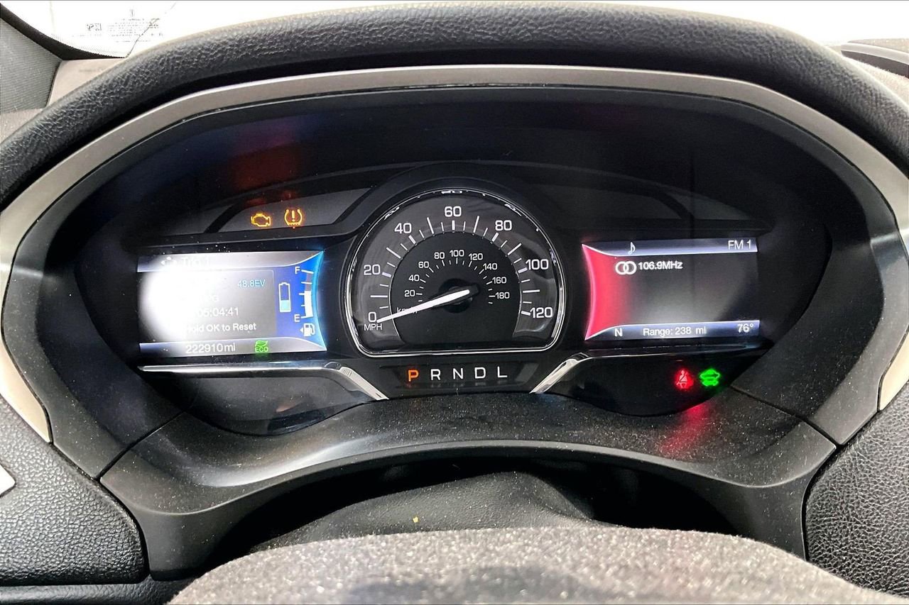 Used 2017 Lincoln MKZ Reserve FWD image 14