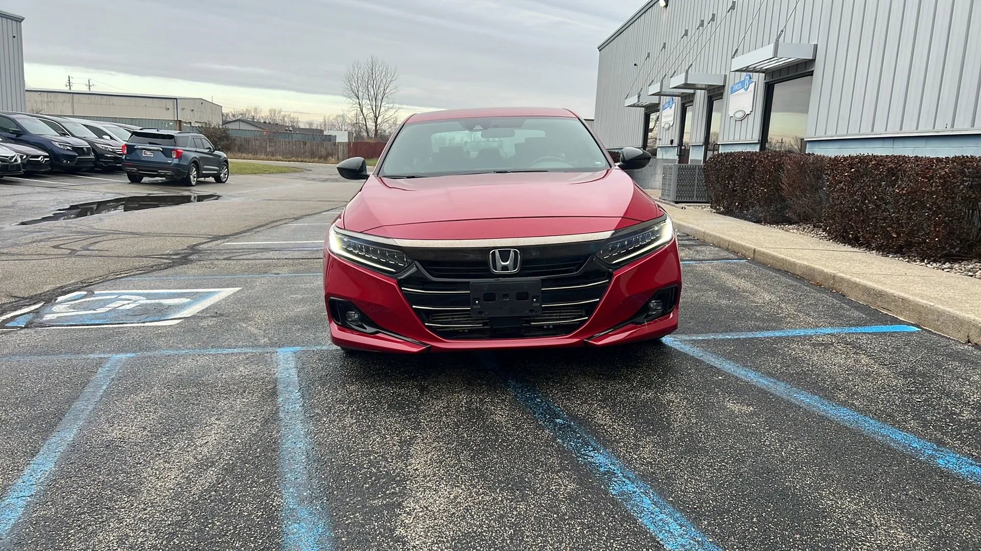 Used 2021 Honda Accord Sport image 2