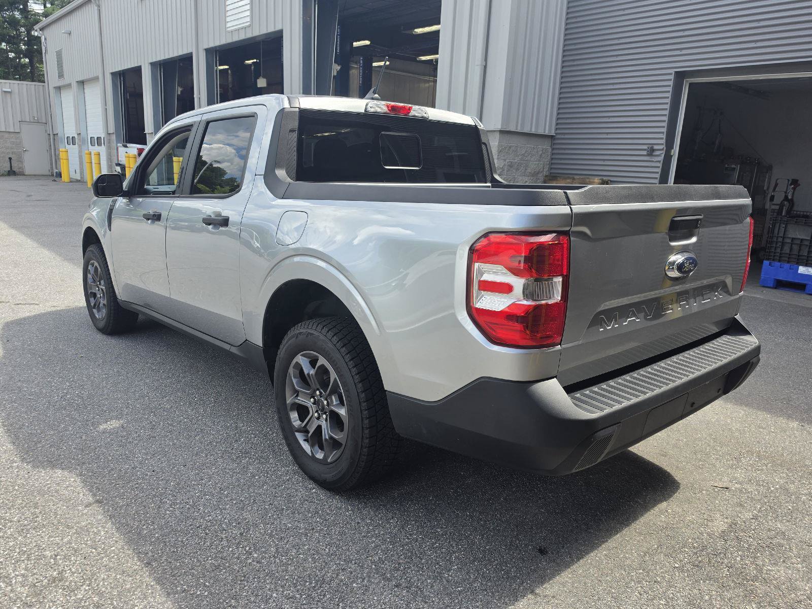 Used 2022 Ford Maverick XLT FWD image 19