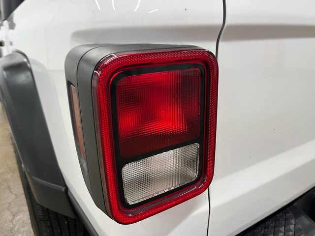 Used 2024 Jeep Gladiator Sport image 5