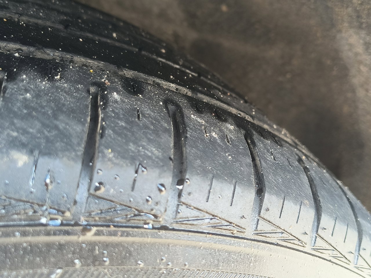 Used 2020 Ford Edge SEL image 14