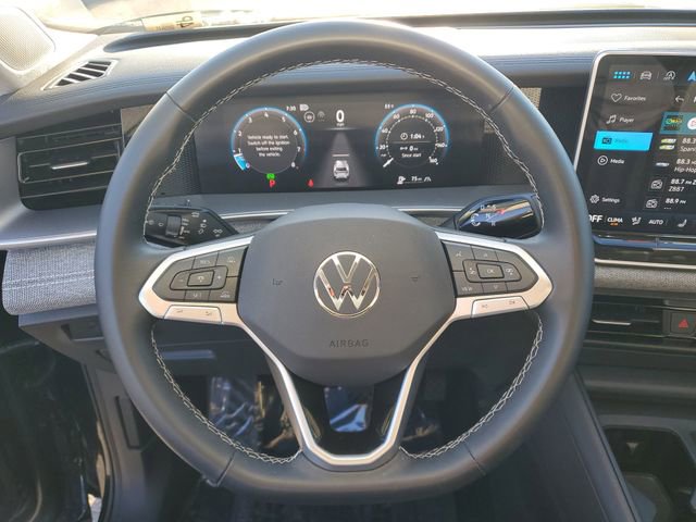 Certified 2025 Volkswagen Tiguan S image 17