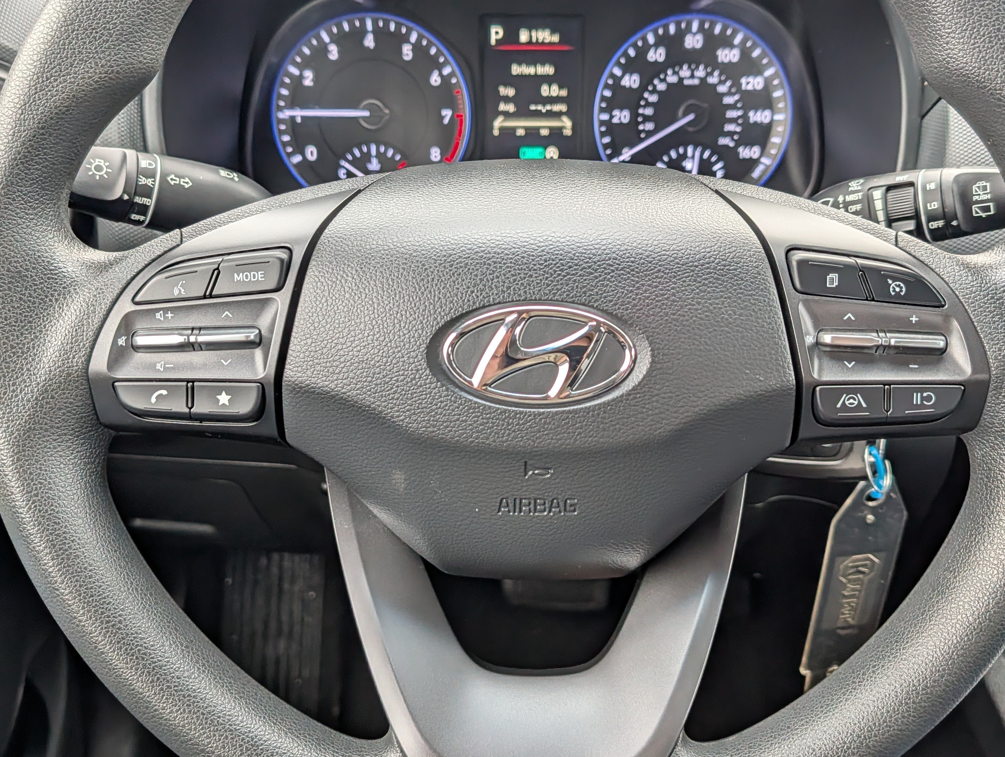 Used 2022 Hyundai Kona SE AWD/4WD image 25