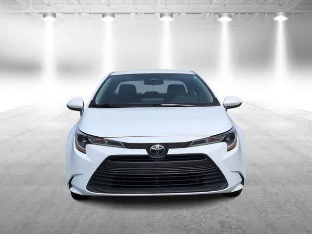 Used 2024 Toyota Corolla LE FWD image 3