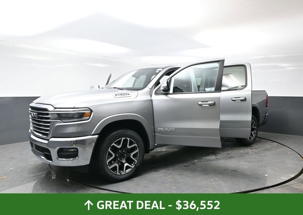 Used 2025 RAM 1500 Laramie AWD/4WD image 60