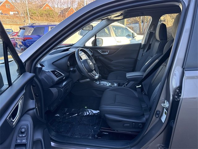 Certified 2023 Subaru Forester Premium image 9