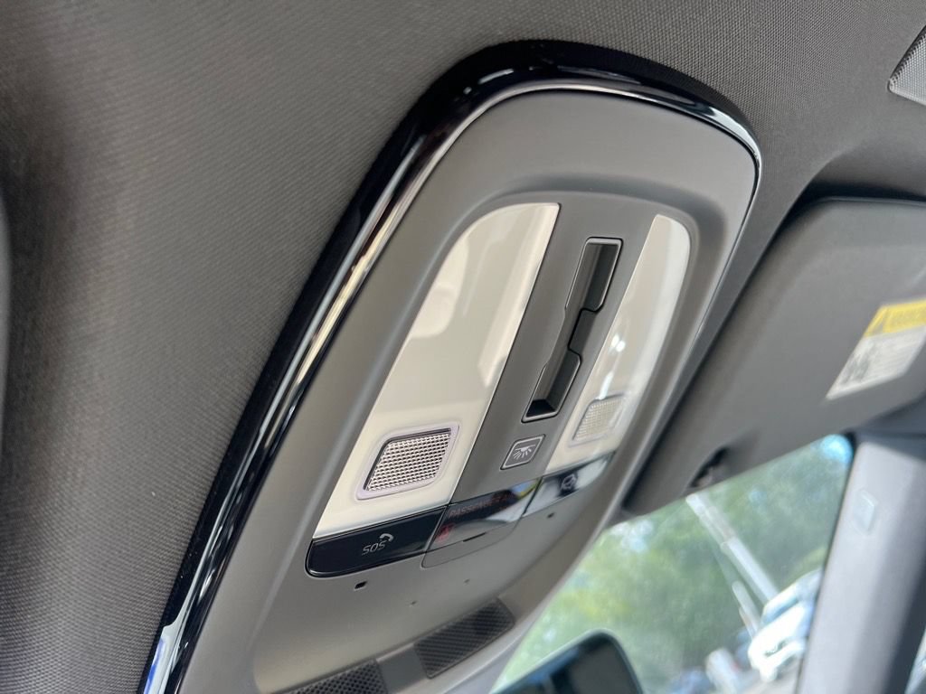Certified 2026 Volvo XC60 T8 Plus w/ Protection Package Premier AWD/4WD image 21