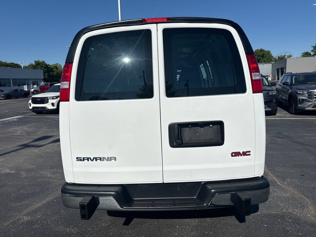 Used 2025 GMC Savana 2500 w/ Driver Convenience Package RWD image 9