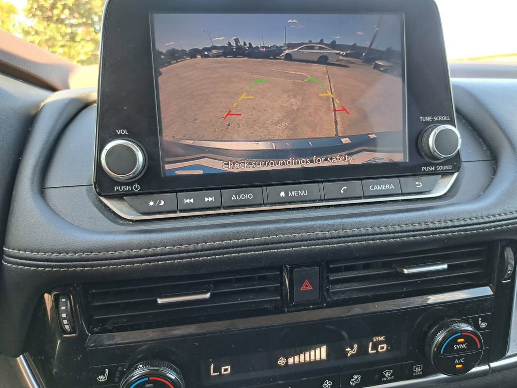 Used 2022 Nissan Rogue SV w/ SV Premium Package image 11