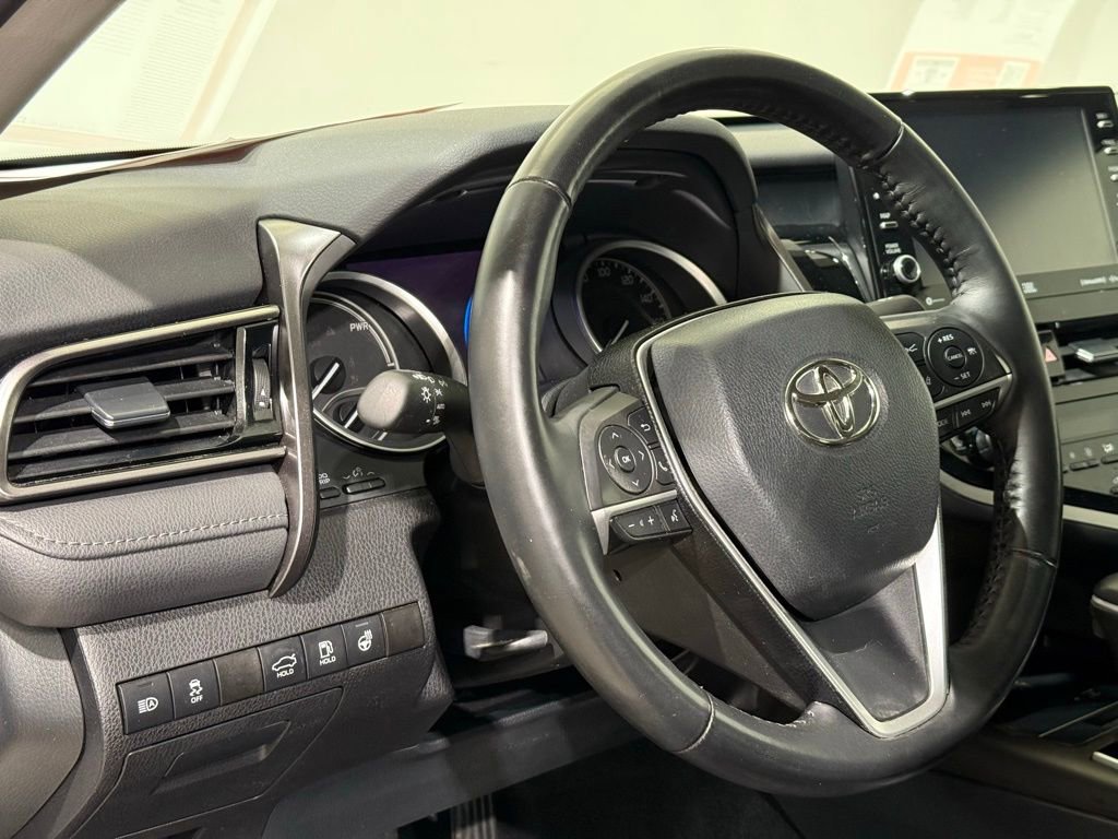 Certified 2022 Toyota Camry XLE image 16