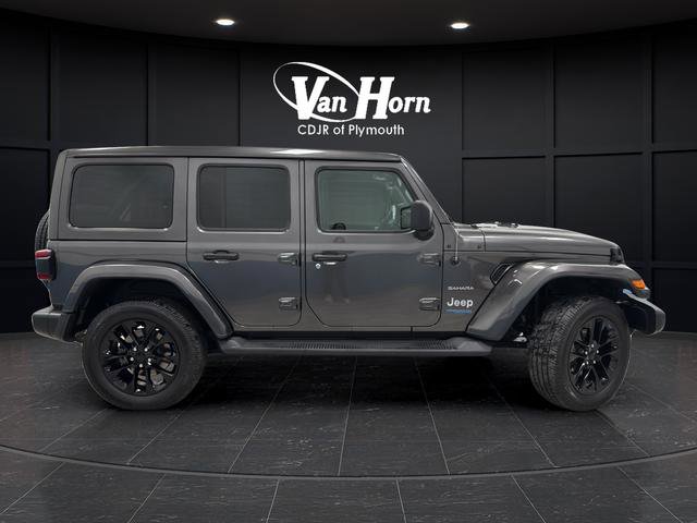 Used 2022 Jeep Wrangler Unlimited Sahara w/ Cold Weather Group AWD/4WD image 2