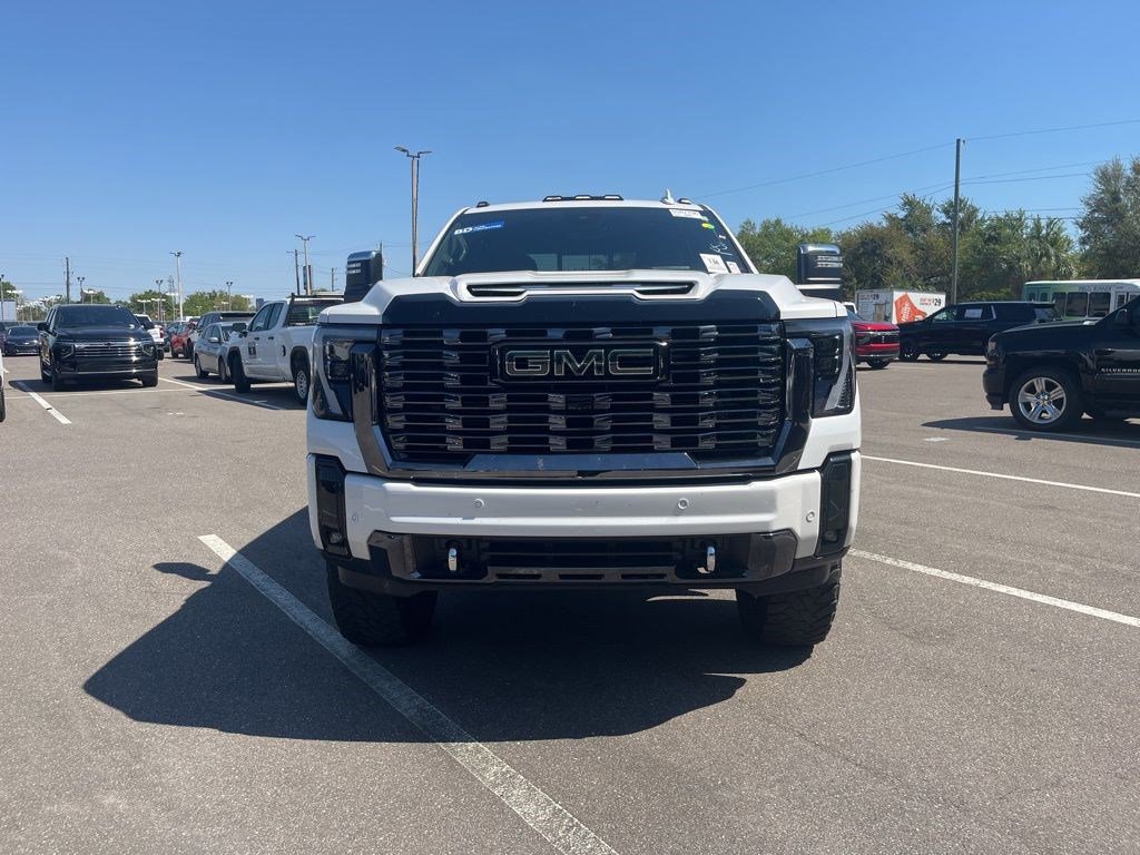 Used 2025 GMC Sierra 2500 Denali Ultimate image 2