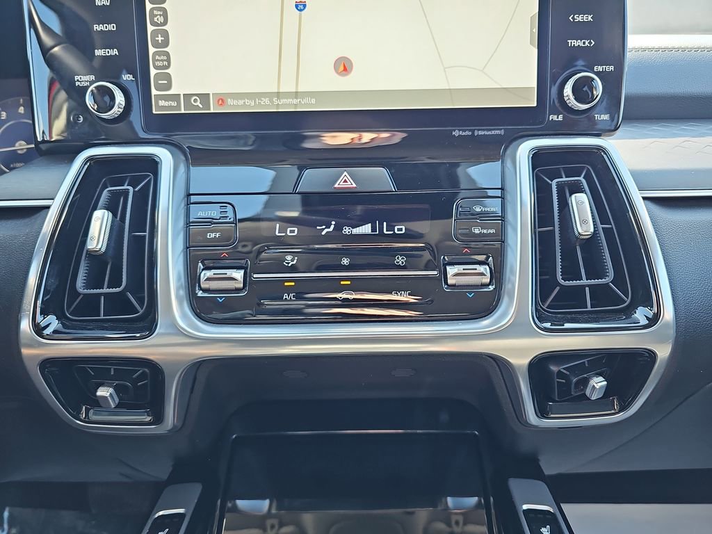 Used 2023 Kia Sorento SX image 29