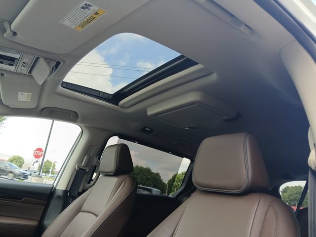 Certified 2025 Honda Odyssey Touring image 16